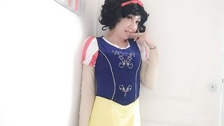 Chantal Channel as a great piggy Snowhite