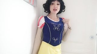 Chantal Channel as a great piggy Snowhite