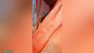 LAL SARI ME VILLAGE GIRL KI OUTDOOR SEX HARD