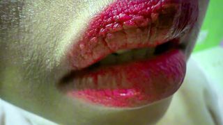 HOT CUTE GIRLFRIEND HAS VERY WET LIPS (YOU CAN FUCK HER RED LIPS AND CUM WILD INSIDE HER MOUTH)