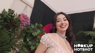 CURVY WHORE CHLOE SURREAL LOVES TO GET FUCKED BY NADE NASTY!