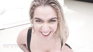 Big booty Victoria Dias doing her first scene in yummy estudio a hardcore instense dap dp and drinking pee