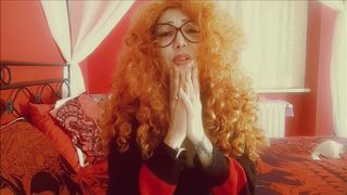 real redhead play with her lovely wet pussy