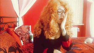 real redhead play with her lovely wet pussy