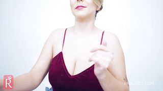 COSPLAY GATINHA QUERENDO APRONTAR
