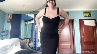 ANAL EXPANDER IN THE HAIRY ANUS OF A BEAUTIFUL WOMAN IN BLACK STOCKINGS AND BLACK DRESS. PREPARING THE GAPING ANUS, TRAINING THE ANUS, TO FUCK WITH A BIG COCK.