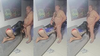 EMPREGADA DE 20 ANOS MORENA BOA DE CAMA GOSTA DE FAZER BOQUETE NA SAIDA PARA SEU CHEFINHO