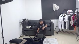 Seducing the shy photographer