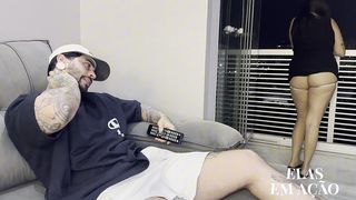 DEI PARA O MELHOR AMIGO DO CORNO. NAO ACREDITO QUE ACONTECEU ISSO. CASADA GOSTOSA COM UMA BUNDA DELICIOSA, SE INSINUOU PARA O MELHOR AMIGO DO MARIDO.