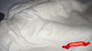 Meu padrasto me acorda para fuder