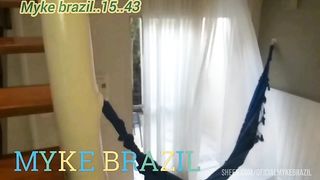 Ines Ventura chamou uma ecanador para arumar o chuveiro k deu poblema ela nao tinha dinheiro para pagar o encanadore entao ela pagou com sex e eles gostar muitos