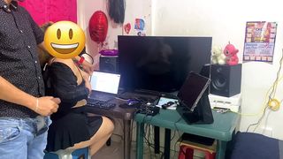 GORDITA CULONA TIENE SEXO EN LA OFICINA CON SU JEFE POR AUMENTO DE SUELDO