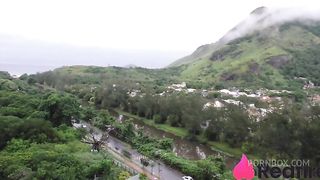 Putaria no hostel 69 com duas safadas liberando o cuzinho no pelo Part 1