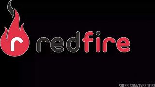 Loiraca do insta brotou pra foder com dois pirocudos liberando o cuzinho e pediu DP