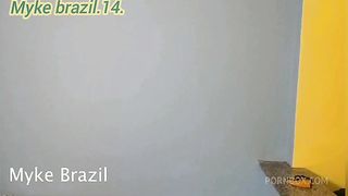 Levei uma mulher carioca para minha casa ela e uma atendente de luxo ela atende muito bem ela tem um rabo.bem gostoso ela pediu letinho na boca