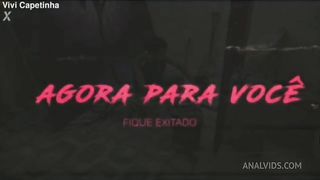 Maridao saiu e a vivi deu o cu ao pedreiro!