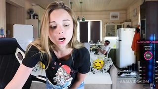 I bring my pussy to orgasm