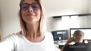 Crazy Amateur ANAL Sex with co-worker in the Office