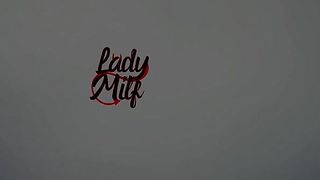 I love a tail in my ass