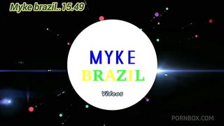 Eu fui a um motel encontrar com uma modelo eu sou muito fa dela entao agente se conheceu e rolou um clima com sex muito gostoso