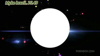 Eu fui a um motel encontrar com uma modelo eu sou muito fa dela entao agente se conheceu e rolou um clima com sex muito gostoso