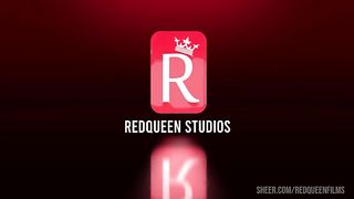 SPIDER GWEN GETS A ANAL TOY FUCK