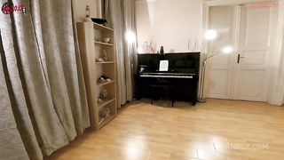 Anal fuck with Violet and pussyfuck with Melody, a great double fuck in POV