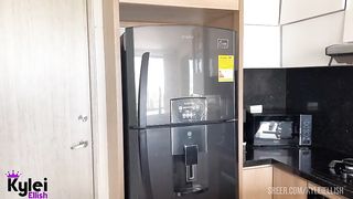 I fuck my young neighbor before going to the pool, taking advantage of the fact that her husband went shopping