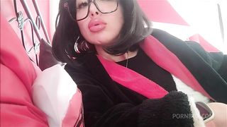 burpin sexy Chantal: blowjob and burps