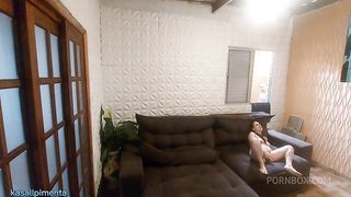 vizinho me viu gravando, chamei para participar! tinha esquecido janela aberta.