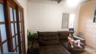 vizinho me viu gravando, chamei para participar! tinha esquecido janela aberta.