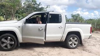 A patroa vivi chegou das compras e acabou metendo com seu empregado!
