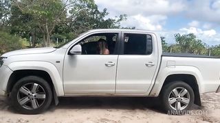 A patroa vivi chegou das compras e acabou metendo com seu empregado!