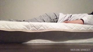 【ぱじゃまでオナニー】いつも電気消して1人の時間になったらおもちゃ取りだしてクリトリスに、、