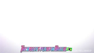 Esse safado gozou em cima dos meus pes e a minha colega tomou tudo