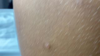 cheguei do trabalho cansado e estressado e minha amiguinha safada veio me consolar sentando na minha pica no pelo e recebdo leitinho na buceta parte 2
