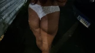 Manuele Deu Na Praia da BOCA DO RIO e varios homens olhando tocando punheta