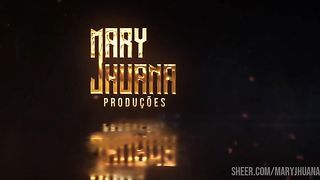 Gozada junina : Queria uma cobra de verdade mas gozou com a de mentira - Mary Jhuana