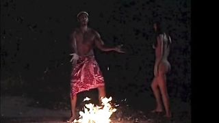 Venere Bianca wild sex with African