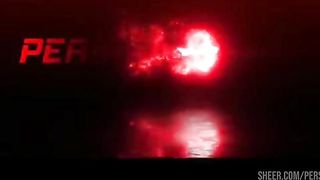 Estava batendo uma punheta na varanda quando a trans Bianca Ferraz veio fazer uma broderagem comigo.