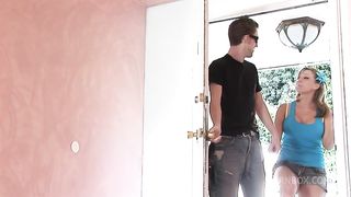 Nikki Sexx Is A Curvy Girl