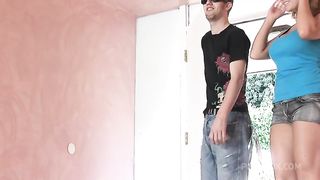 Nikki Sexx Is A Curvy Girl