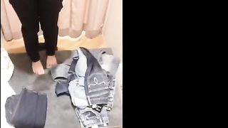 脚にぴったしのお気に入りのピチピチのじーぱんでオナニー