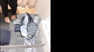 脚にぴったしのお気に入りのピチピチのじーぱんでオナニー