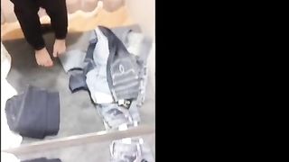 脚にぴったしのお気に入りのピチピチのじーぱんでオナニー
