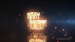 Bbw se exibe no banheiro do mercado e coloca plug no cuzinho - Mary Jhuana