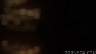 Bbw se exibe no banheiro do mercado e coloca plug no cuzinho - Mary Jhuana