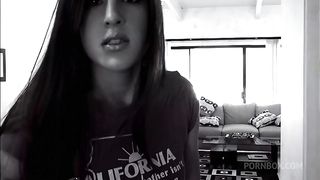 Lauren Phoenix Loves To Really Feel That Dick Slam Into Her