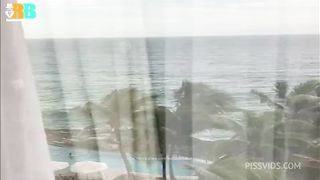 Realizador baiano , Brazilian Bull! Corno submisso humilhado pela esposa, cuckold pega na rola do comedor e coloca na esposa com muita Dp , Final comedor gozando dentro da esposa do corno