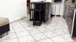 Mi Hijastra Hermosa Futbolista Necesita un Masaje Pero su Culo Me Transforma - Padrastro Deja de Tocar mi Cono y mis Nalgas Por favor